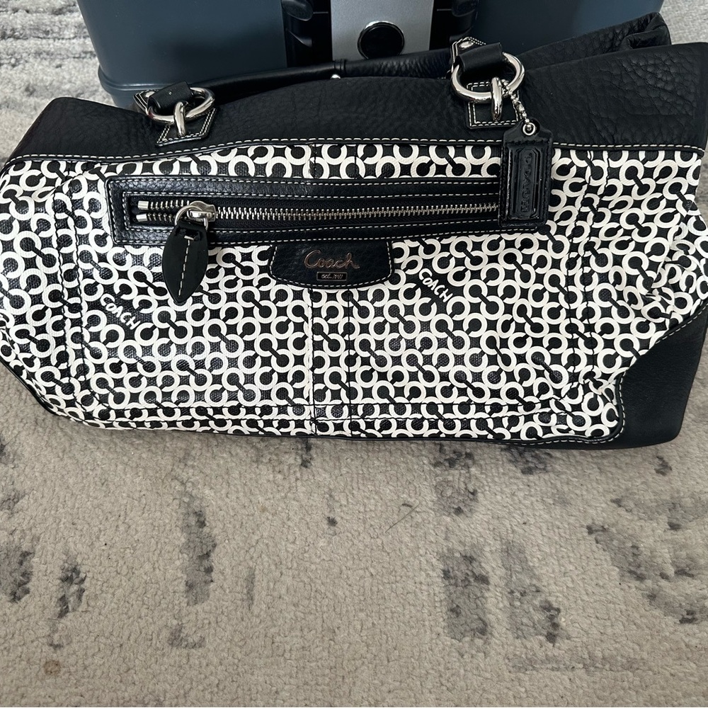 Coach shoulder bag